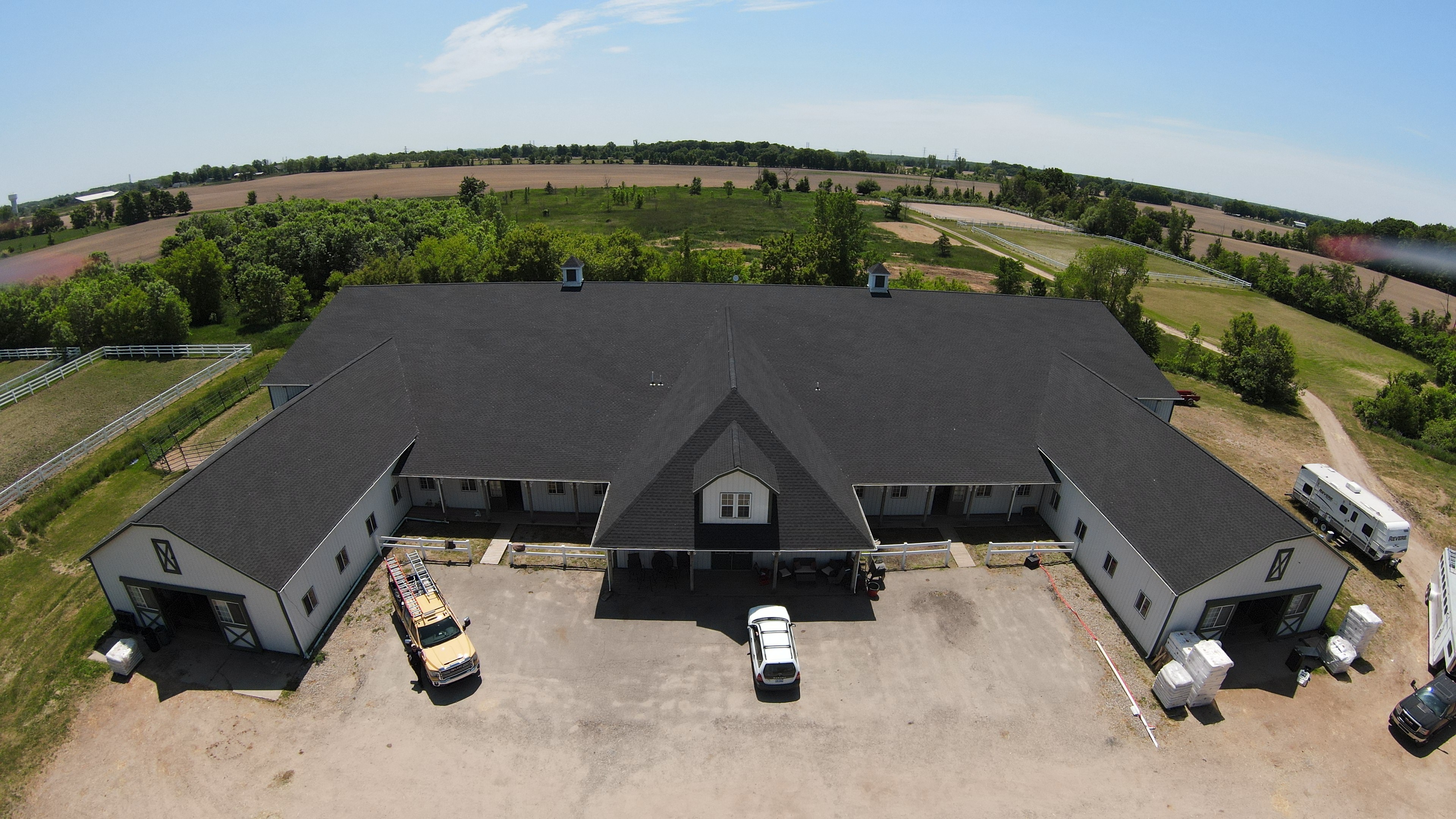 616 Roofing & Exteriors — Image 1