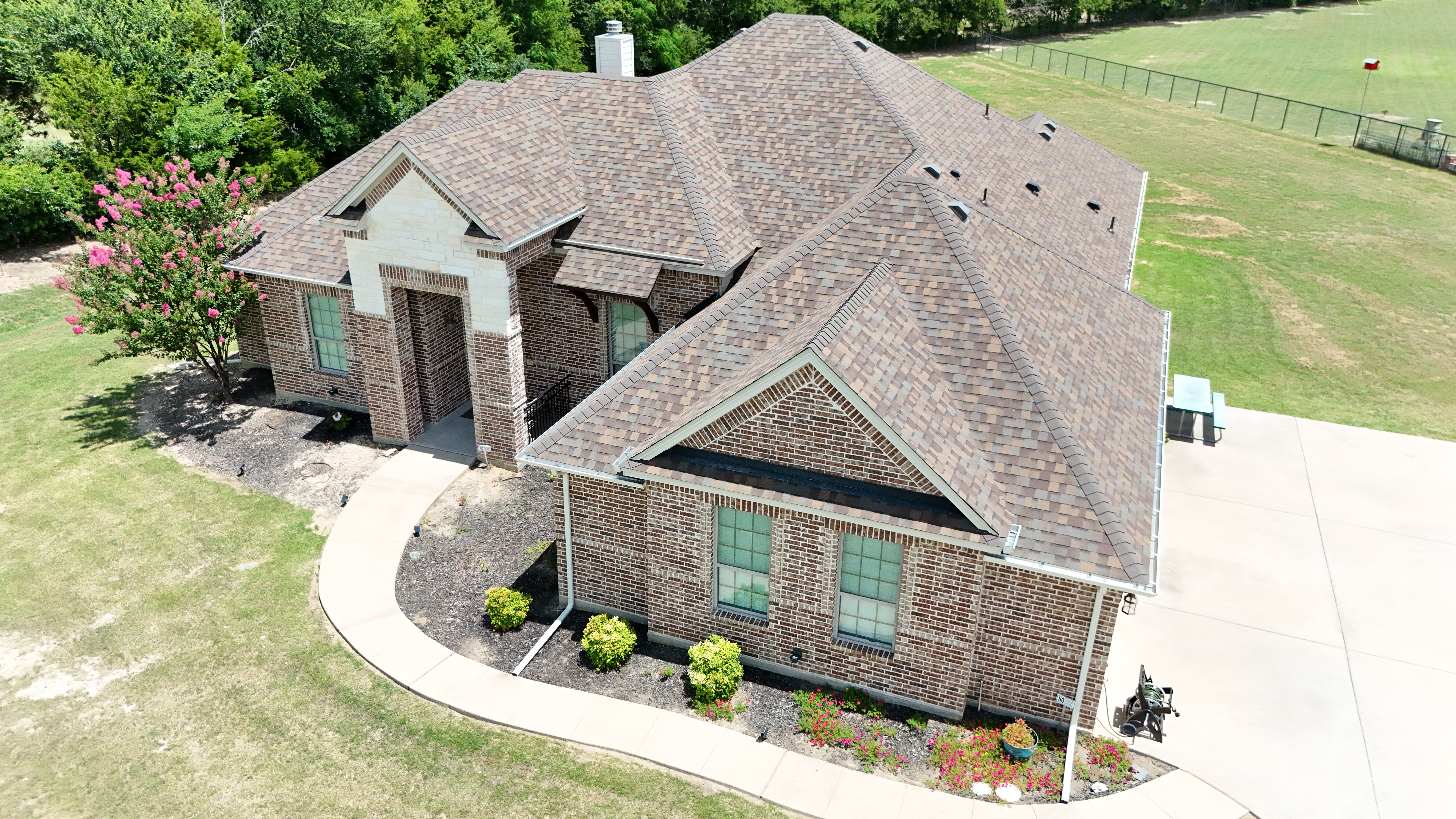 Centennial Contracting & Roofing — Image 2