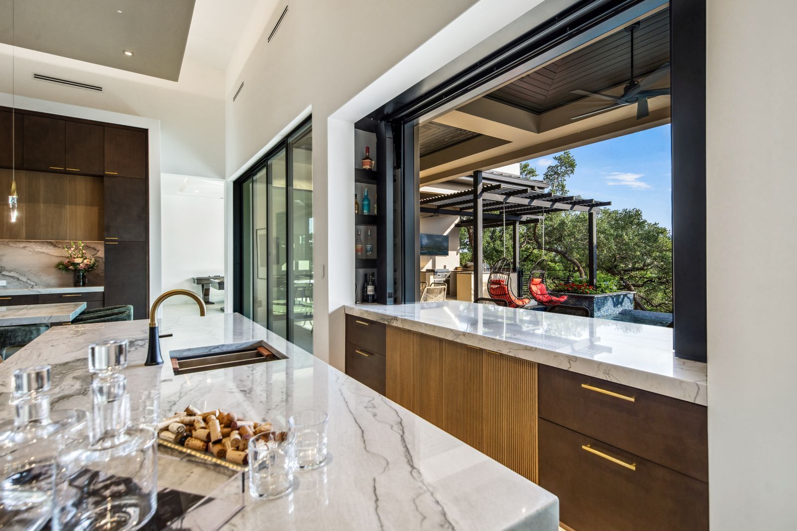 Hollywood Crawford-Garage Doors & Openers — Image 1