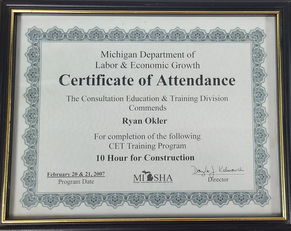Okler Roofing — Badge 4