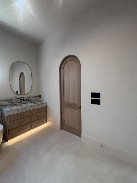 White Lion Paint Co — Image 4